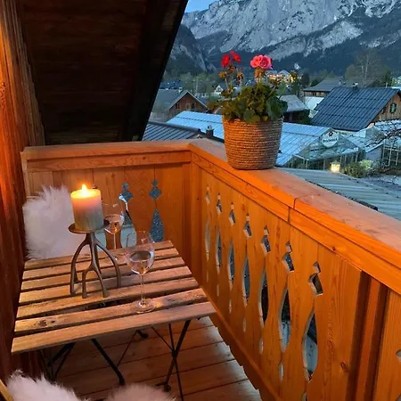 Flora - Your Austrian