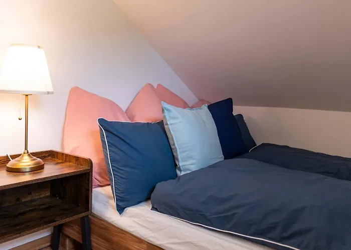 Flora - Your Austrian