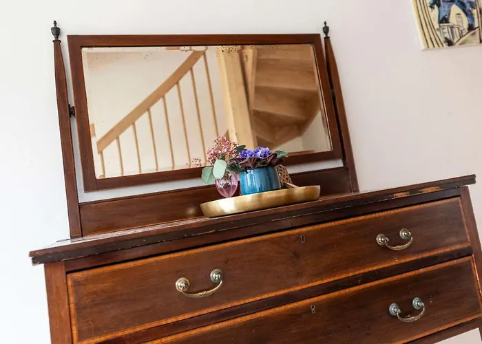 Flora - Your Austrian Apartament