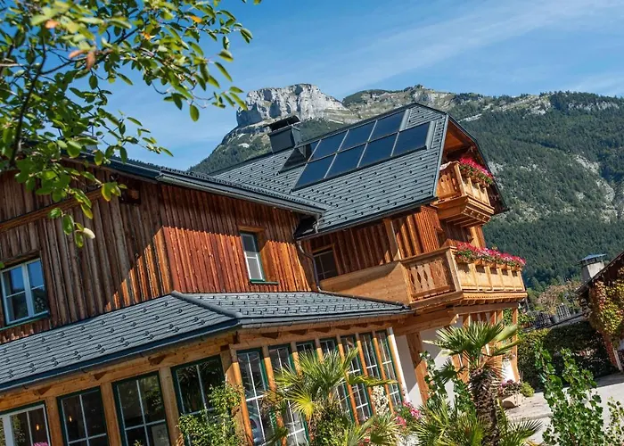 Flora - Your Austrian * Altaussee